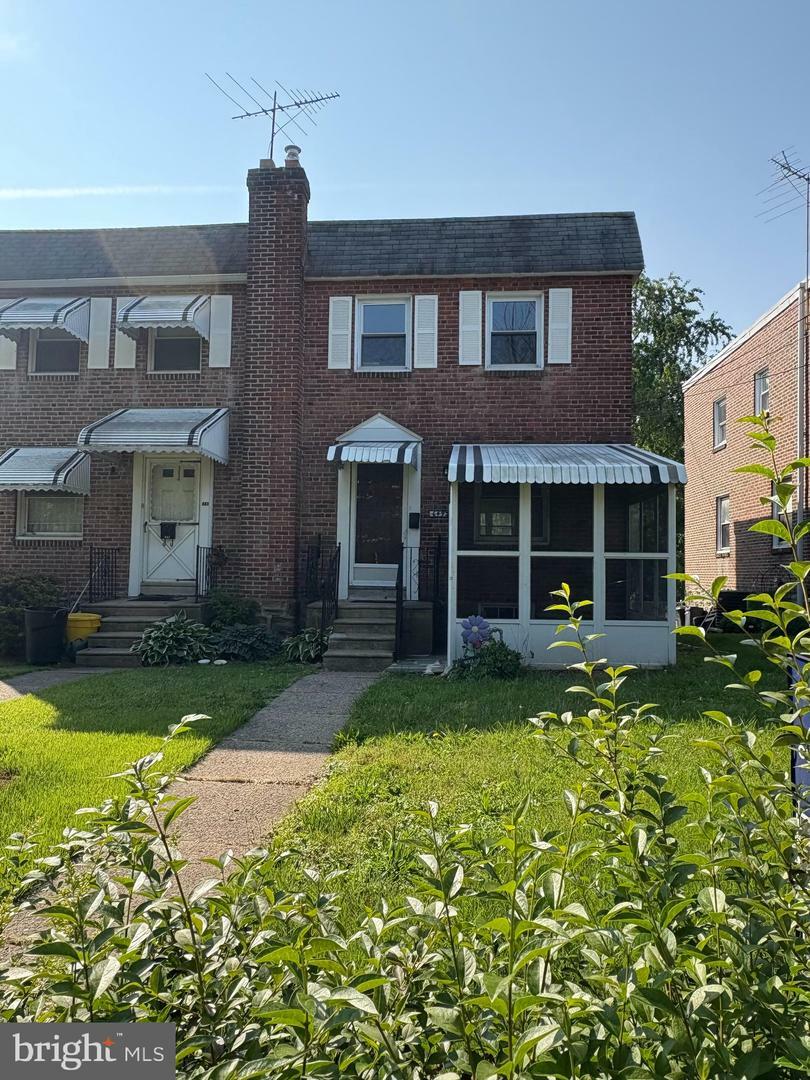 Property Photo: 649 Poplar Street PA 19079