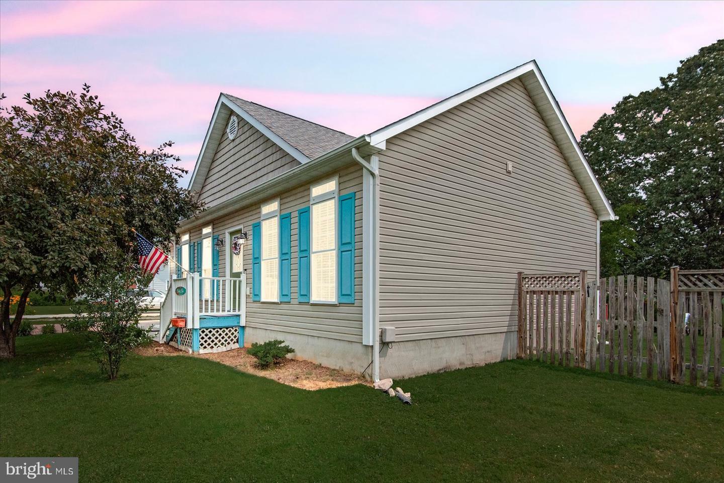 24 Bancroft Ave.  Colonial Beach VA 22443 photo