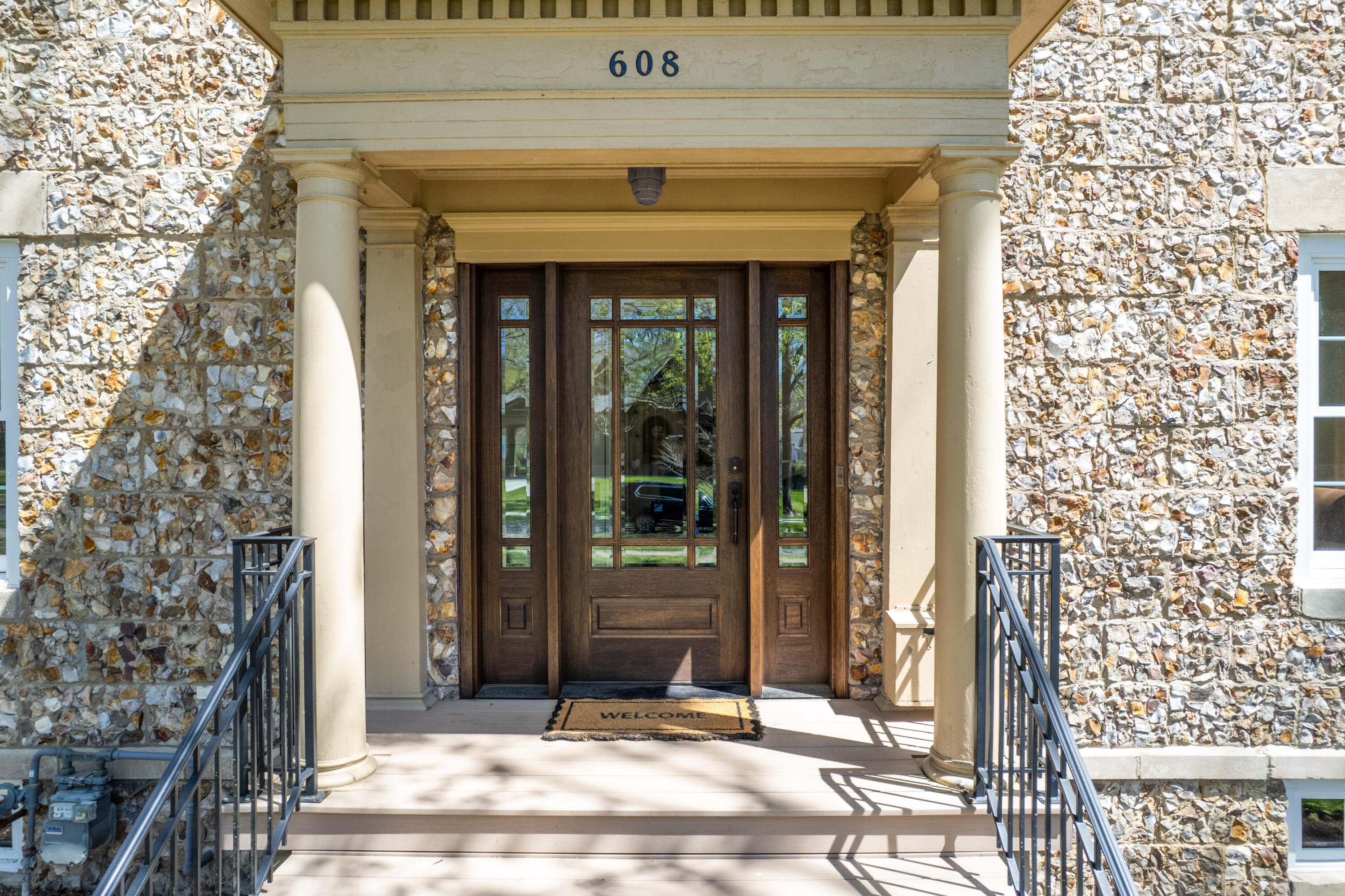 Property Photo: 608 Westmount Ave MO 65203
