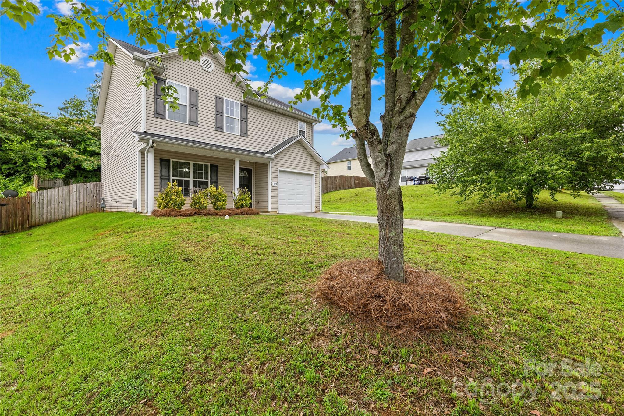 Property Photo:  1023 Valley Ridge Road  NC 28214 