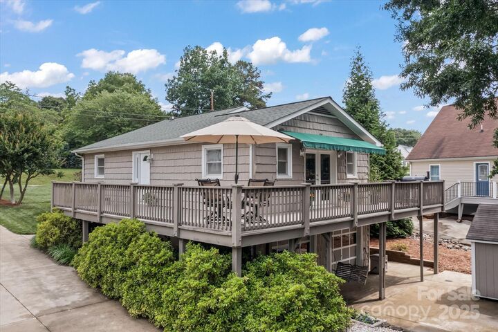 Property Photo: 147 Bluewing Lane 274 NC 28117