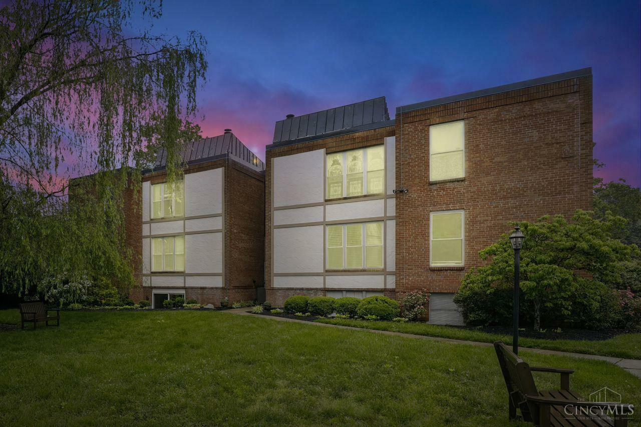 Property Photo: 3825 Petoskey Avenue OH 45227