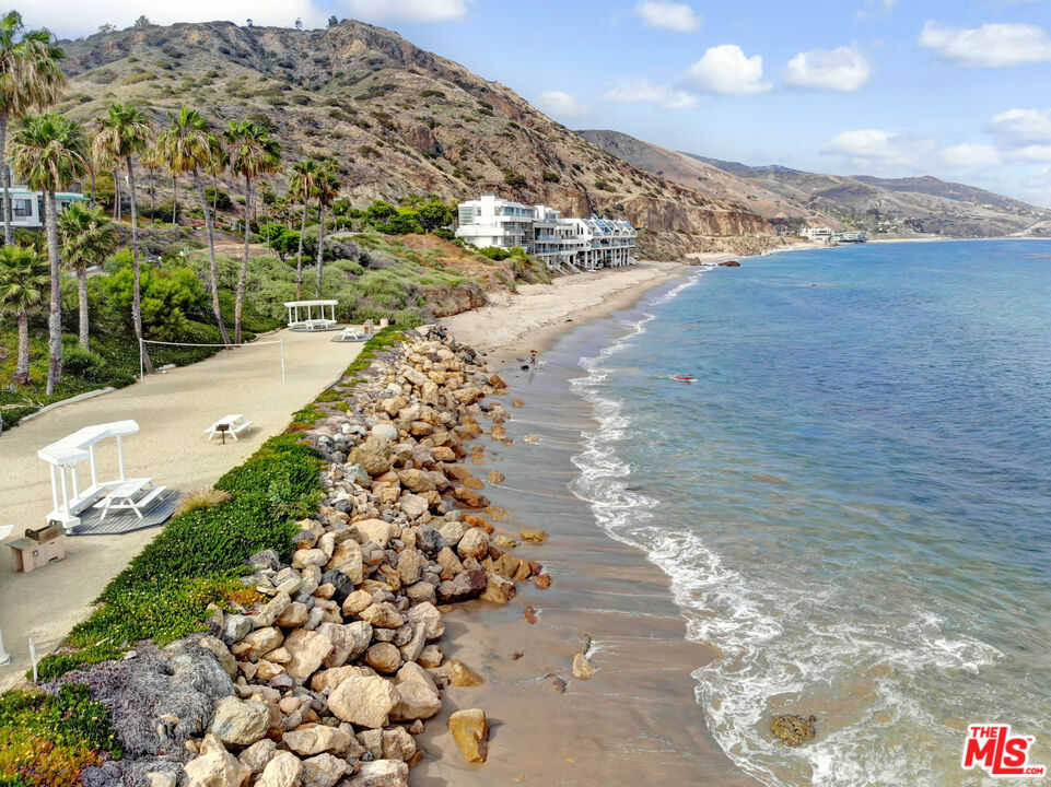 Property Photo: 26664 Seagull Way CA 90265
