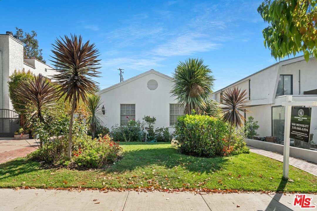 Property Photo: 934 N La Jolla Ave CA 90046