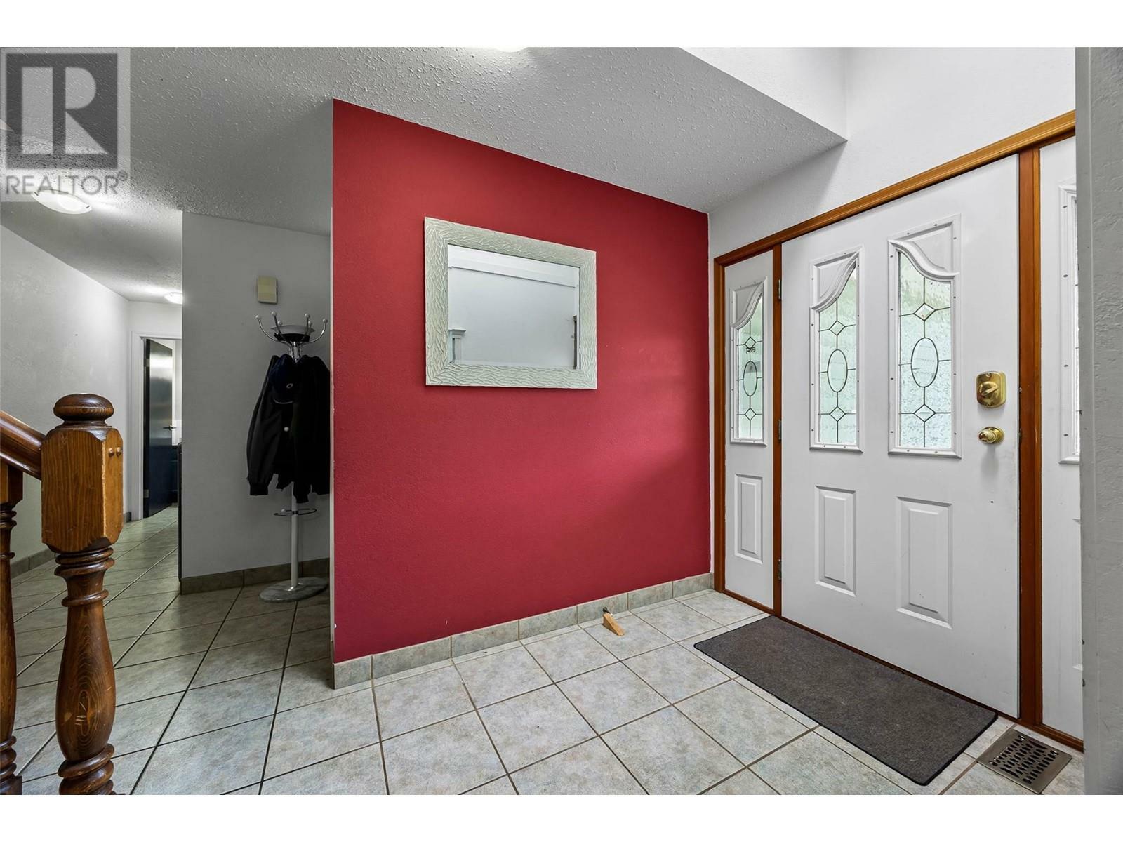 Property Photo: 755 Robson Drive BC V2E 2G7
