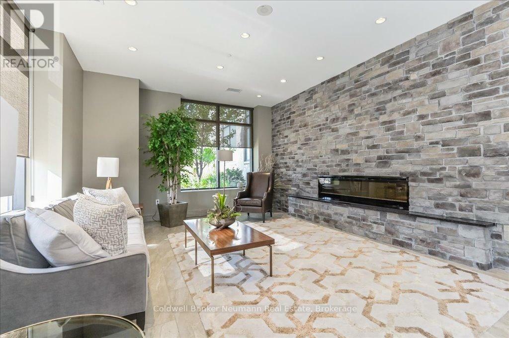 Photo de la propriété:  160 Macdonell Street 1607  ON N1H 0A9 