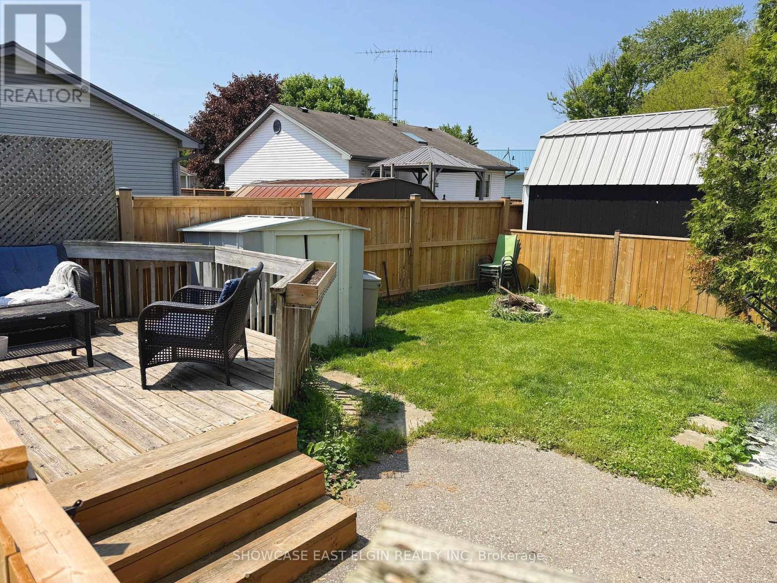 Property Photo:  28 Melanie Drive  ON N5H 3G6 