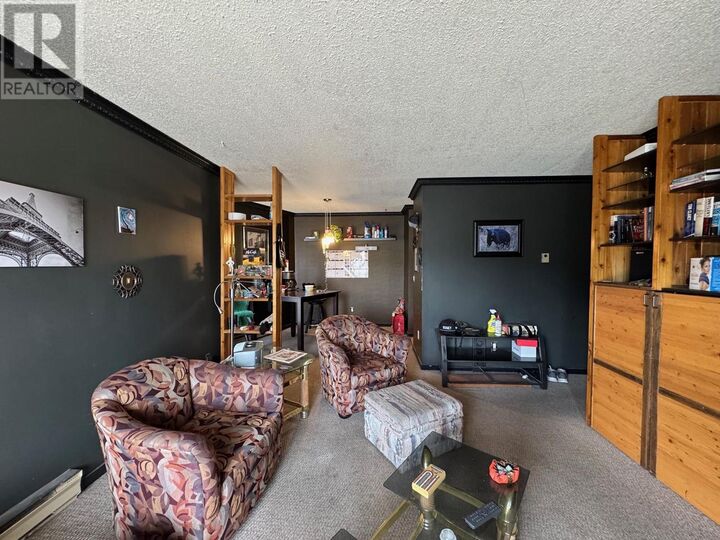 Property Photo: 1703 Menzies Street 305 BC V1K 1B8