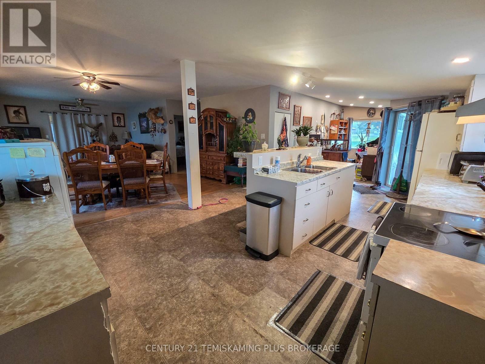Property Photo: 03 Fourth Street West ON P0J 1G0