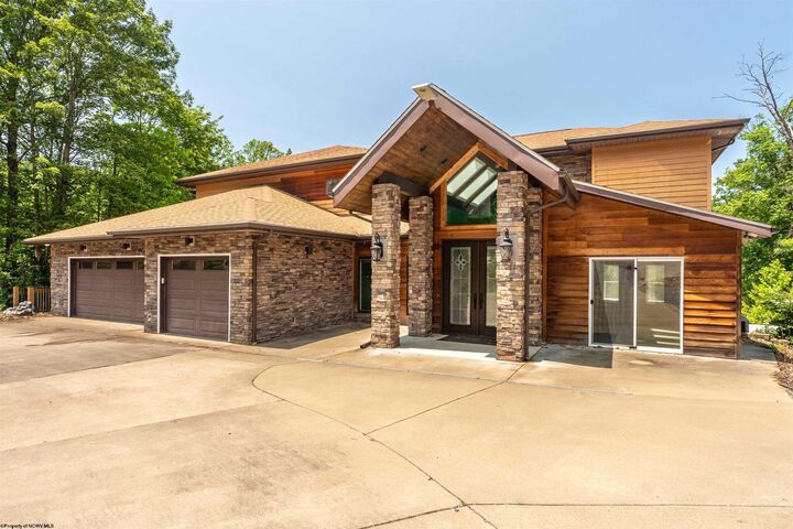 2081 Lakeside Estates  Morgantown WV 26508 photo