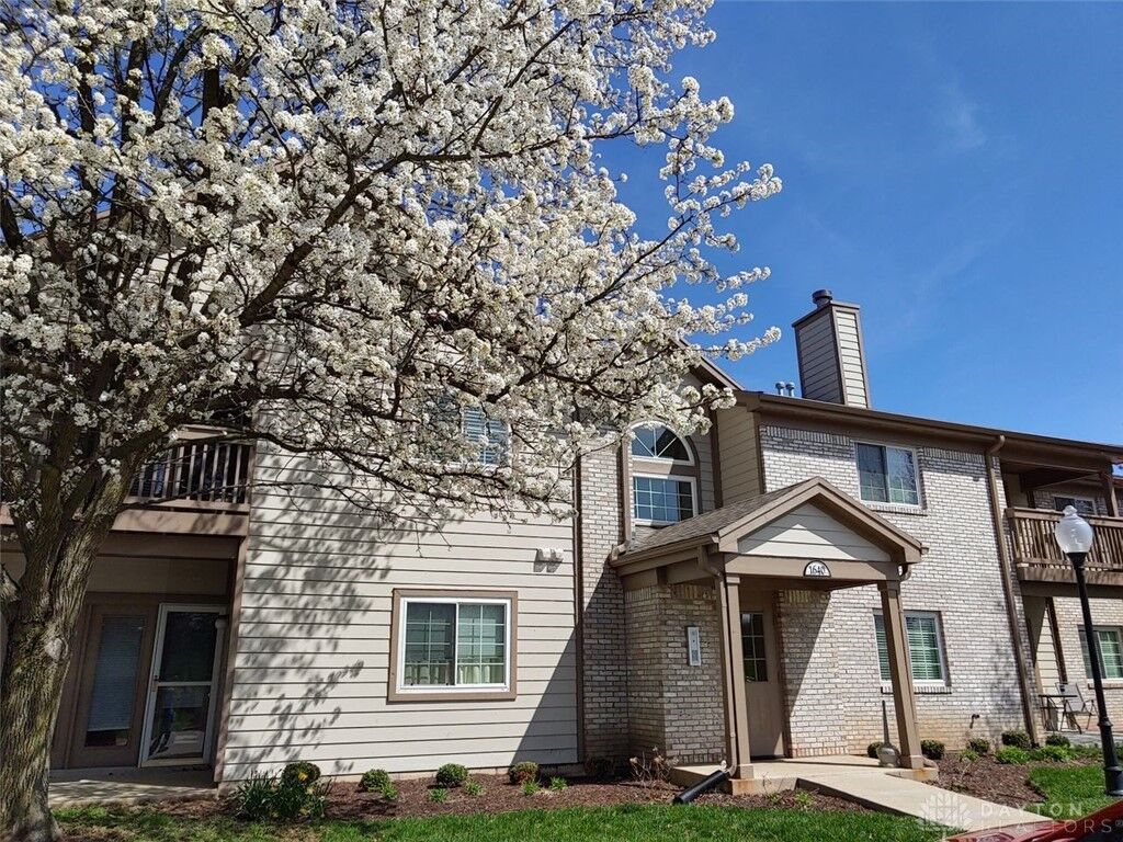 Property Photo:  1640 Piper Lane 206  OH 45440 