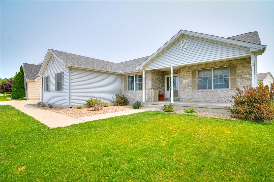 Property Photo: 957 Forsyth Road IL 62535
