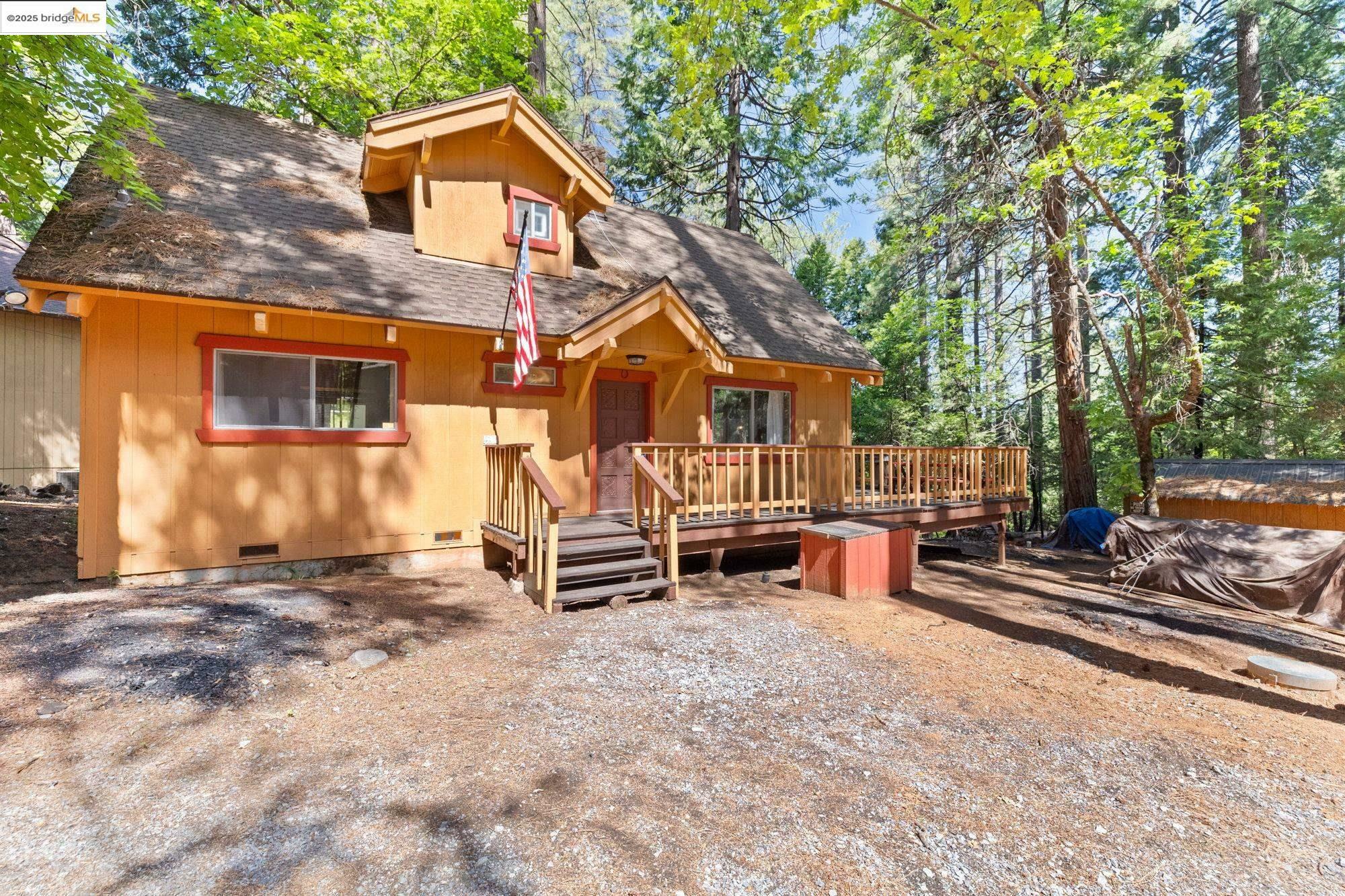 Property Photo: 24258 Awahanee Rd CA 95370