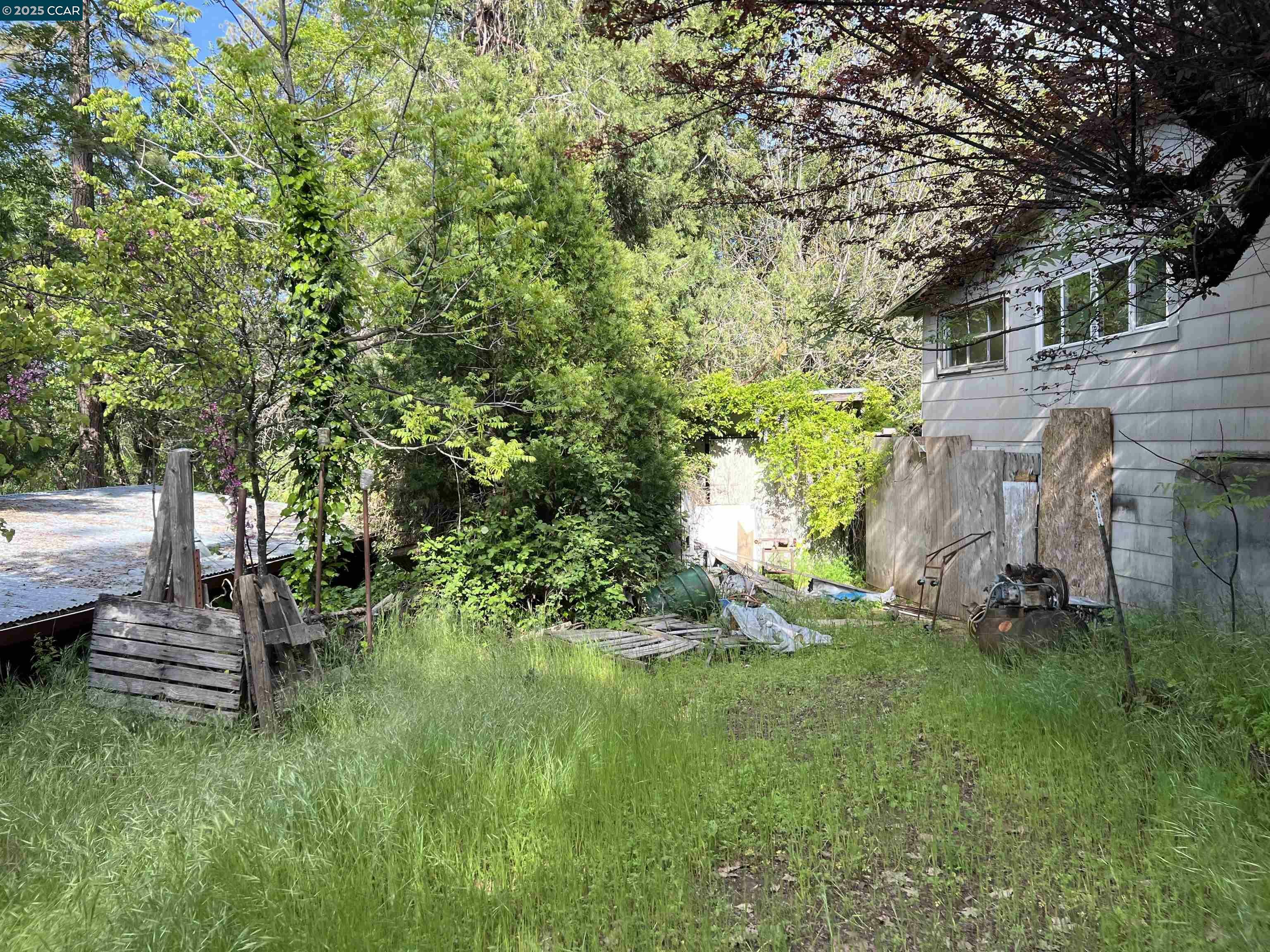 Property Photo: 3113 Clark St CA 95667