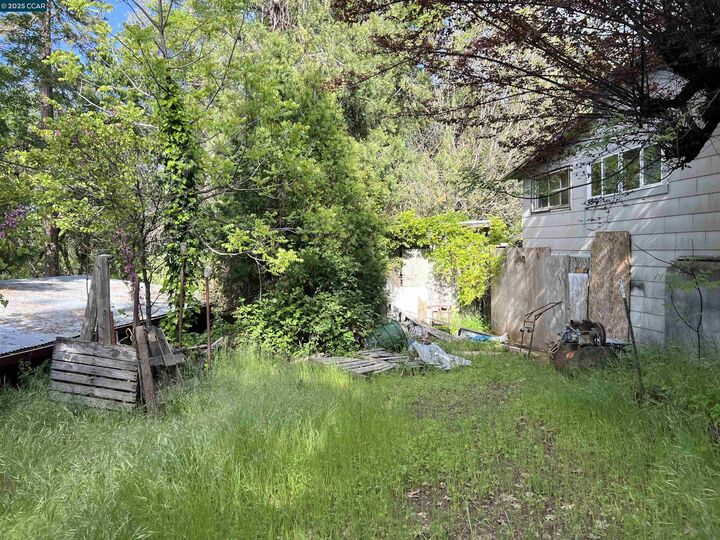 Property Photo: 3113 Clark St CA 95667