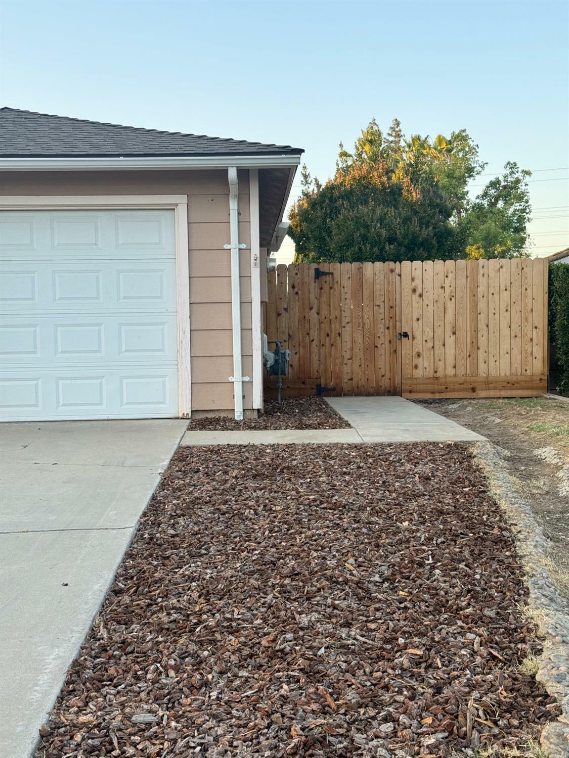Property Photo: 4468 W San Jose Avenue CA 93722