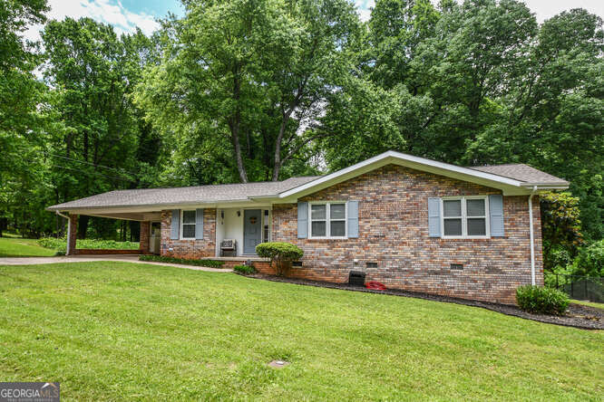 Property Photo: 120 Chambers Avenue GA 30531