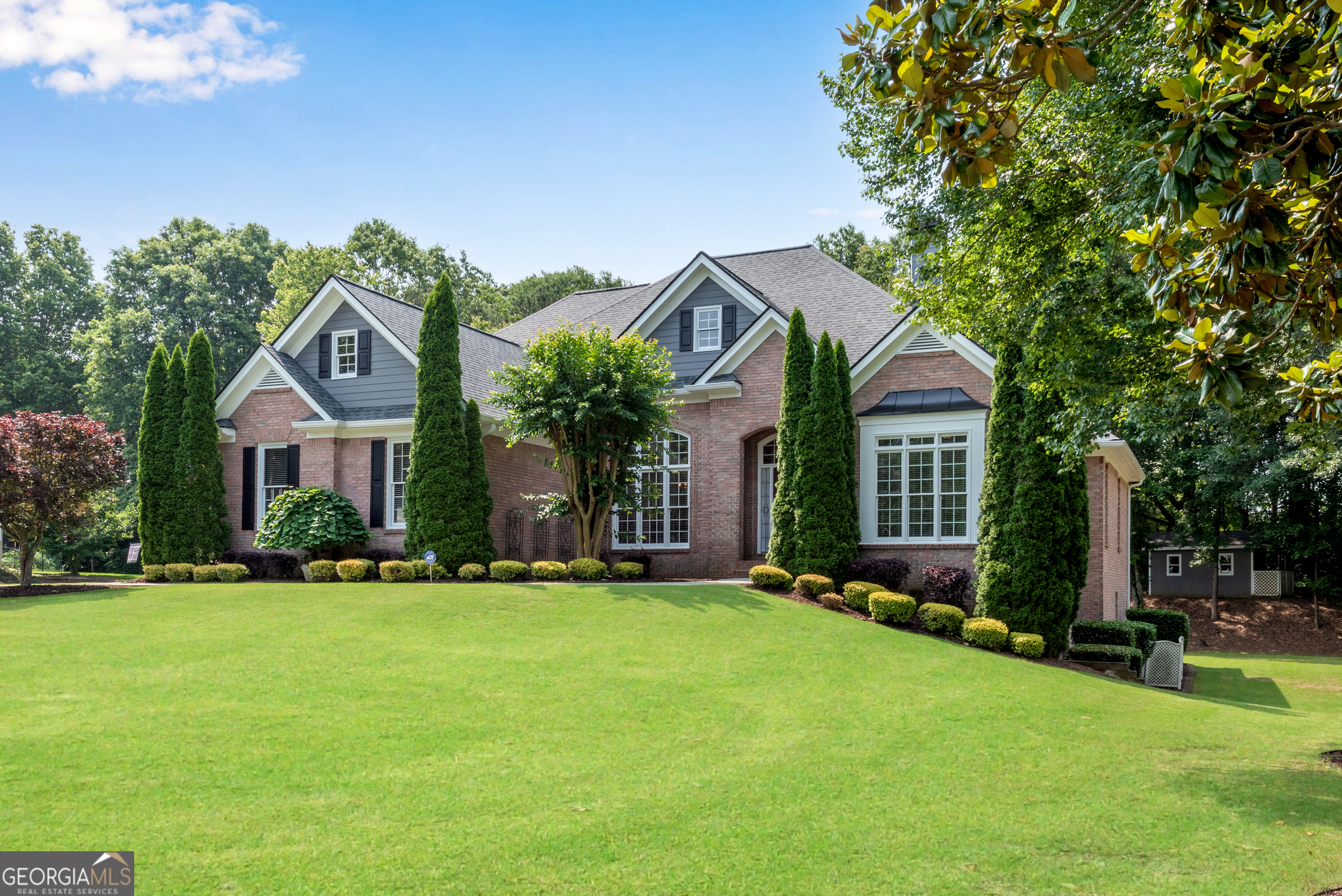Property Photo: 320 Stone Hill Point GA 30004