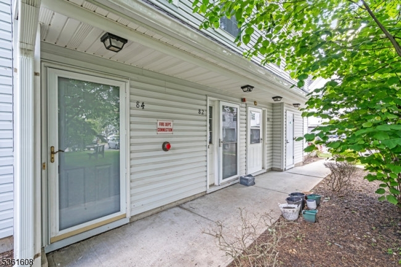 Property Photo: 84 Prestwick Way NJ 08820