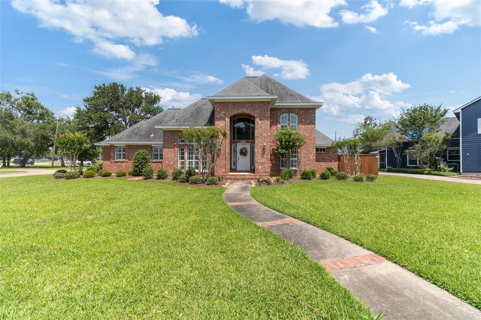 Property Photo:  51 Oak Hollow Circle  TX 77566 