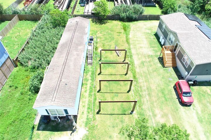 Property Photo:  921 13th Street  TX 77539 