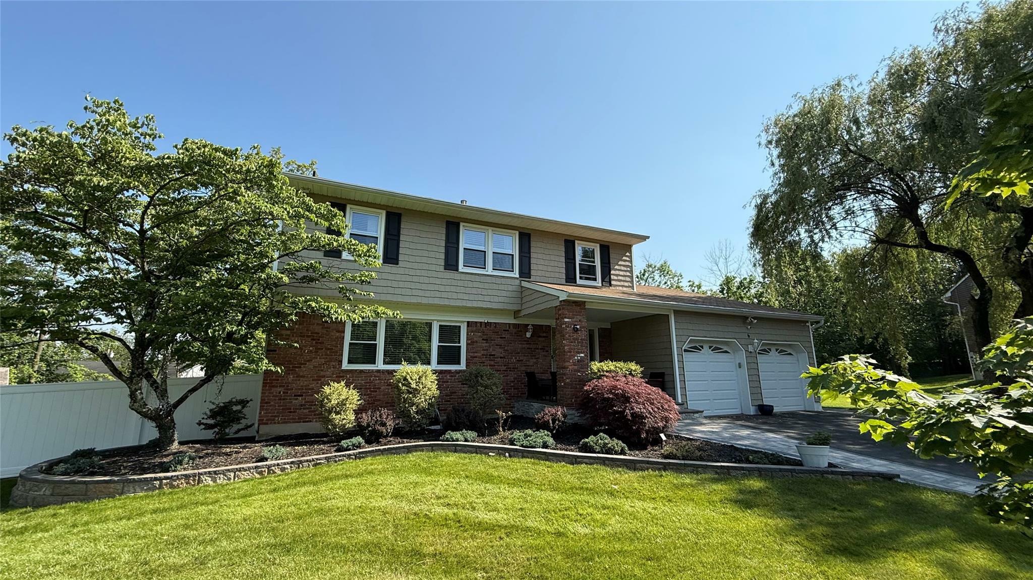 Property Photo: 6 Penn Court NY 10956