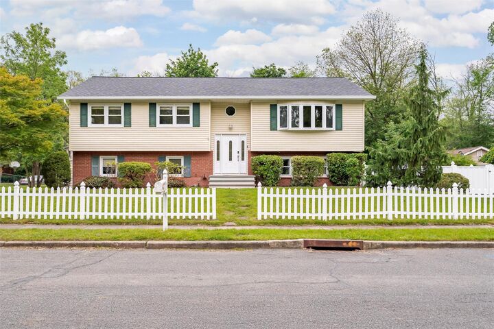 11 Norge Avenue  Nanuet NY 10954 photo