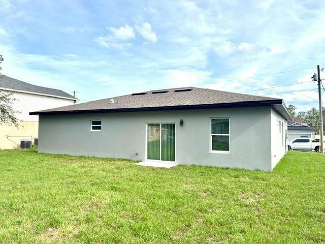 Property Photo: 319 Anchovie Court FL 34759