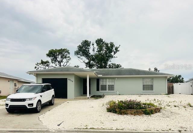 Property Photo: 8409 43rd Avenue W FL 34209