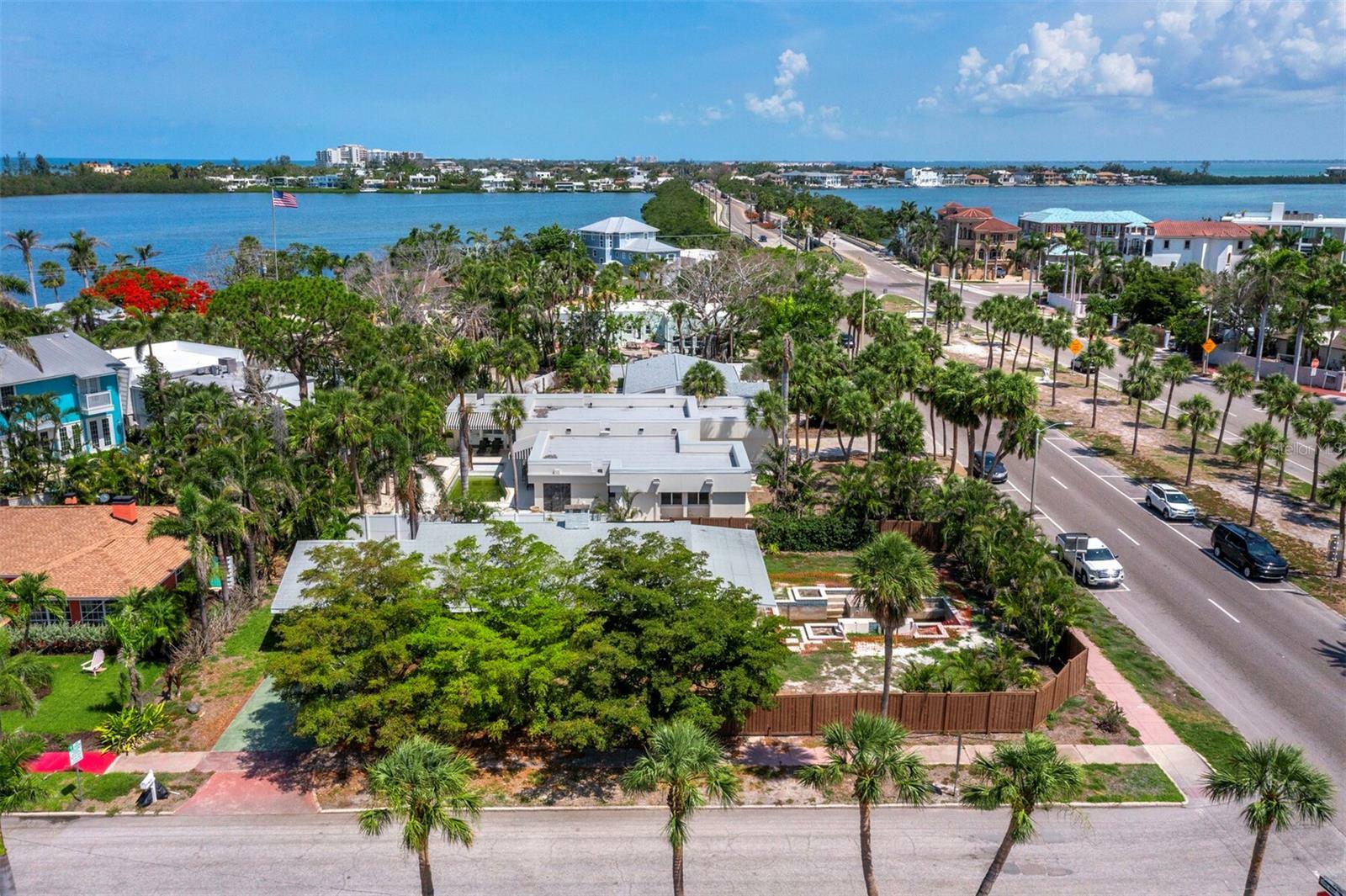 335 Arthur Drive  Sarasota FL 34236 photo