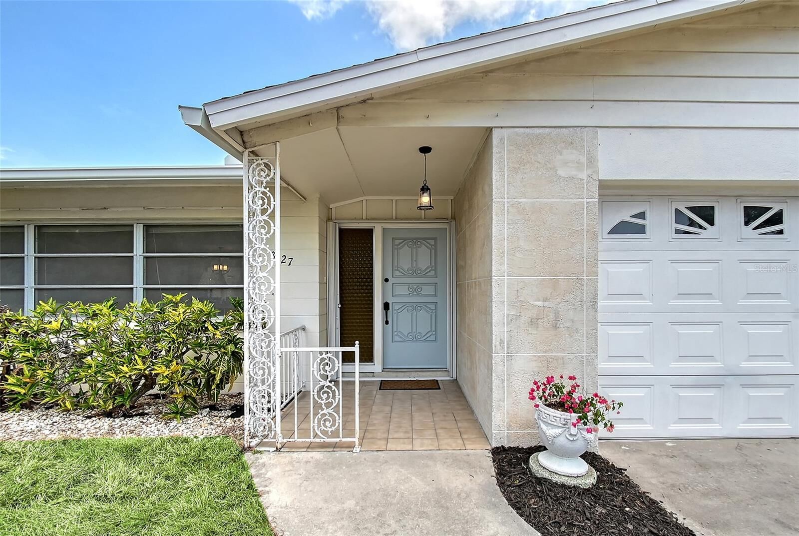 Property Photo: 3127 Dawson Street FL 34239
