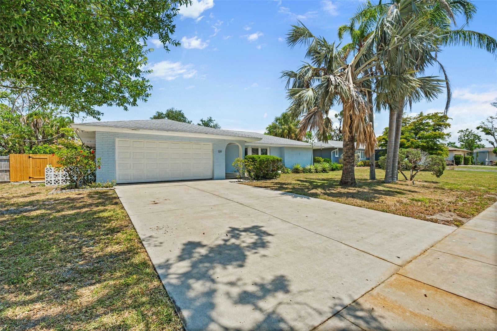 139 Adair Avenue  Sarasota FL 34243 photo