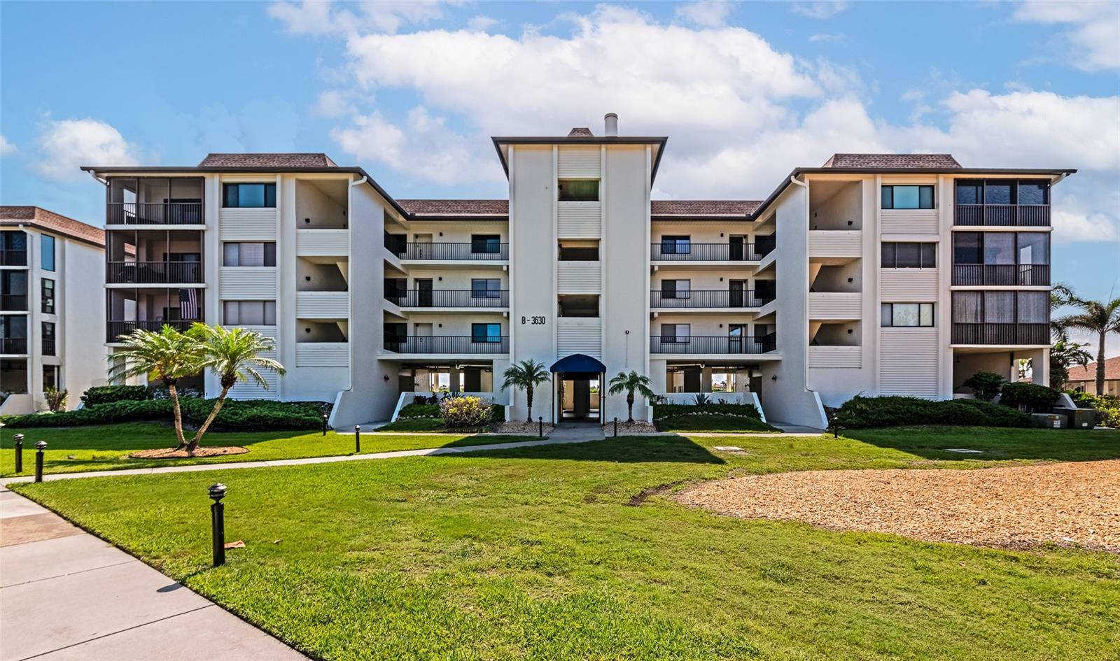 3630 Gulf Of Mexico Drive 202  Longboat Key FL 34228 photo