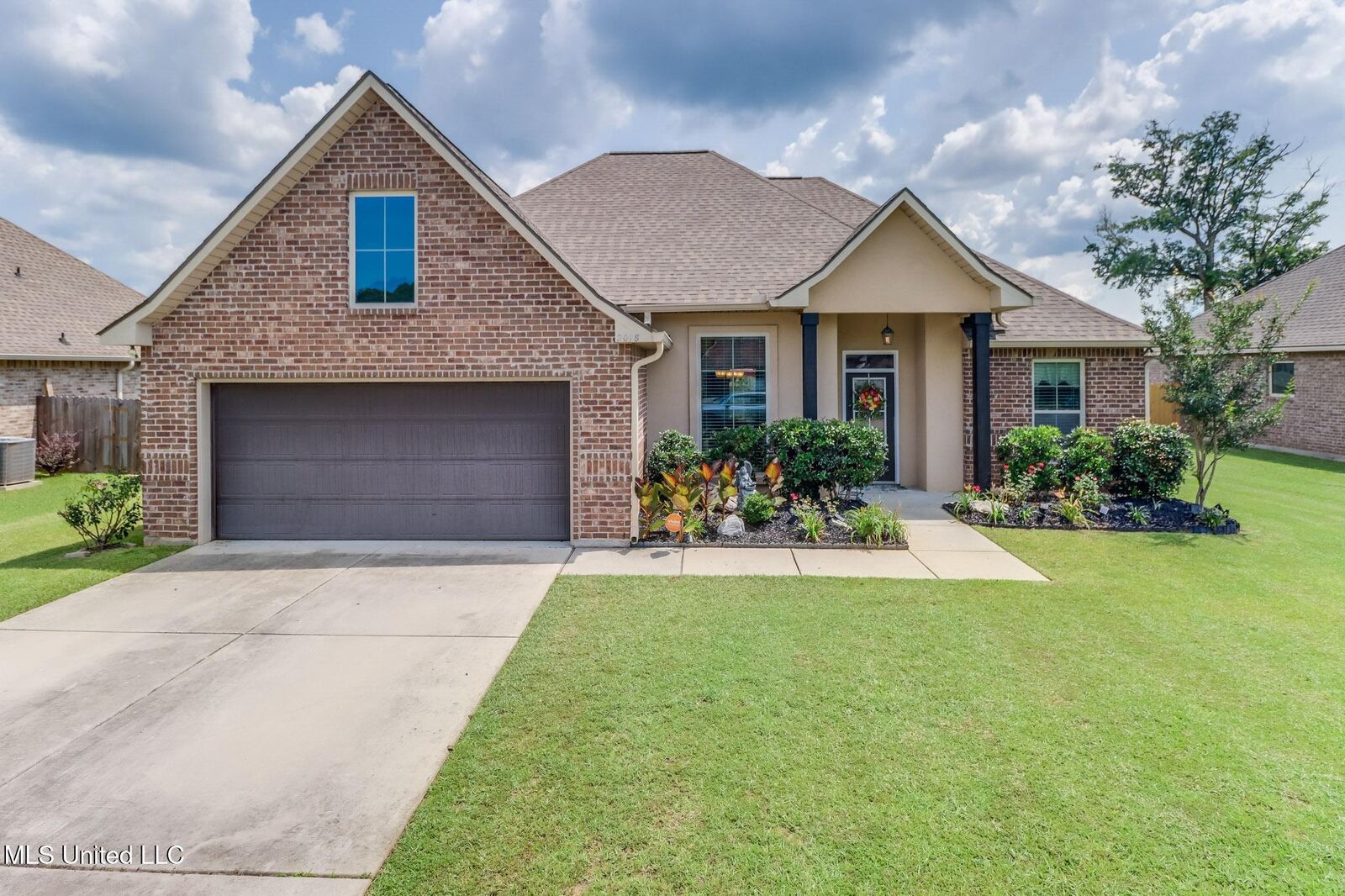 Property Photo:  2018 Pelican Circle  MS 39560 
