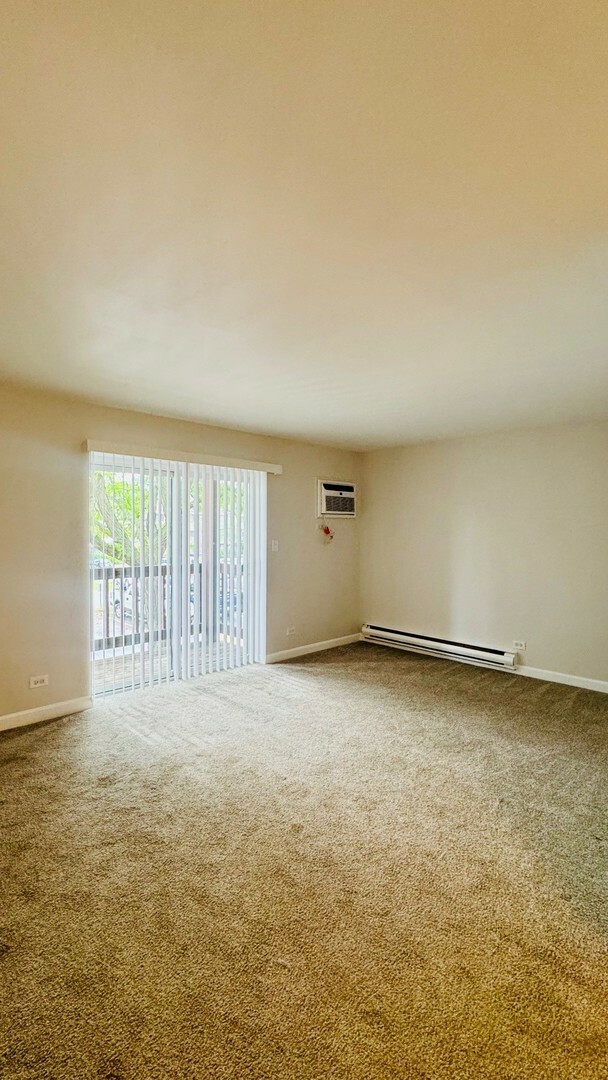 Property Photo: 1356 N Geneva Drive 2A IL 60074