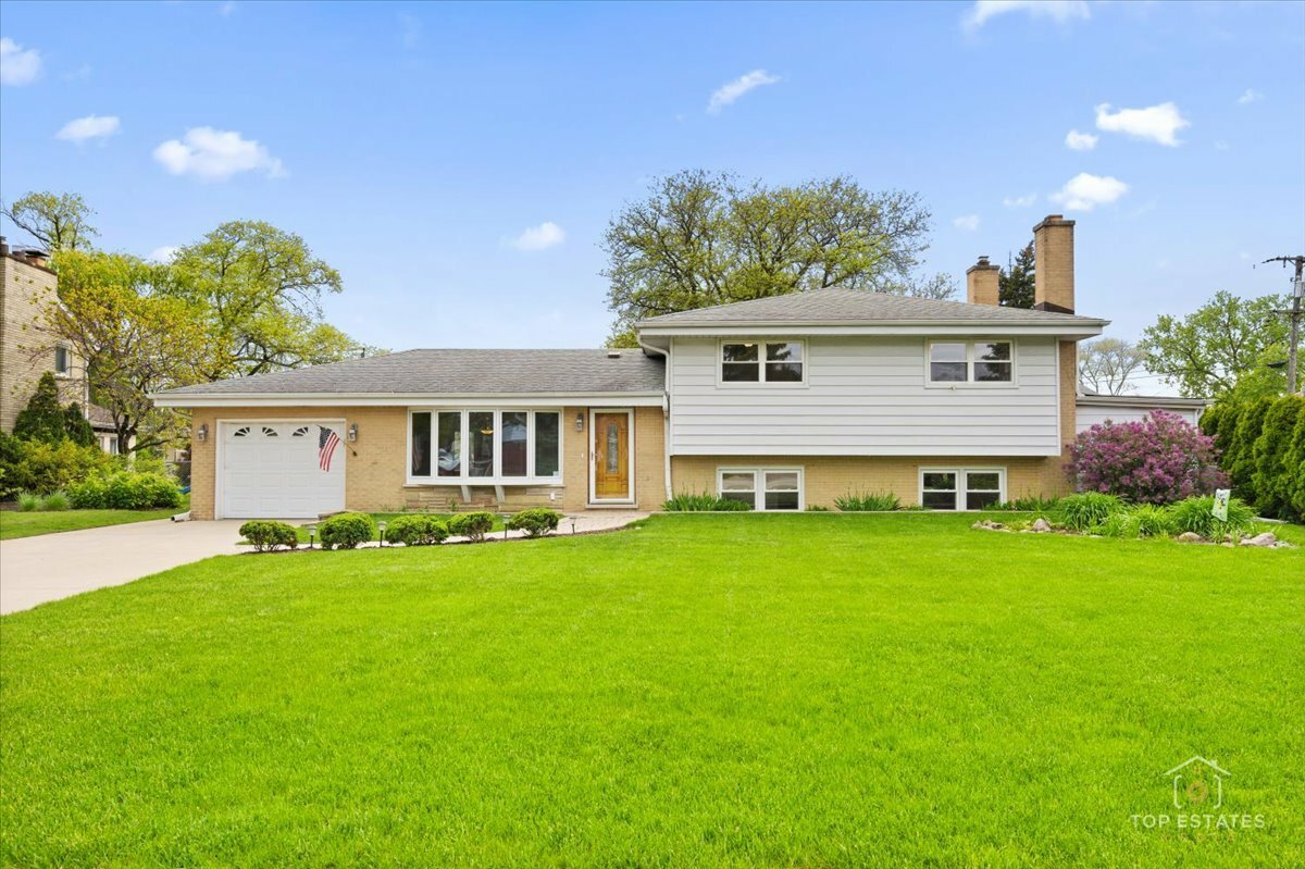 Property Photo: 9258 Clancy Drive IL 60016