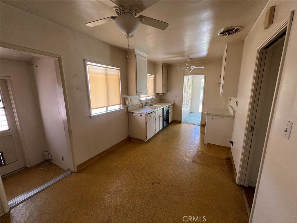 Property Photo: 2840 Iroquois Avenue CA 90815