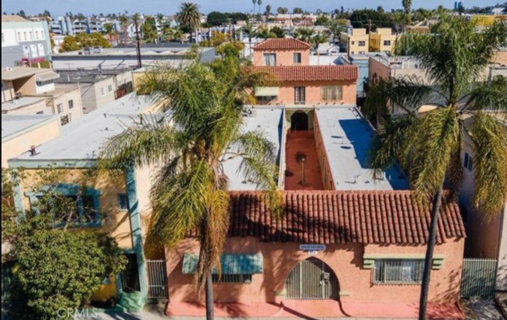 Property Photo: 234 Lime Avenue 3 CA 90802