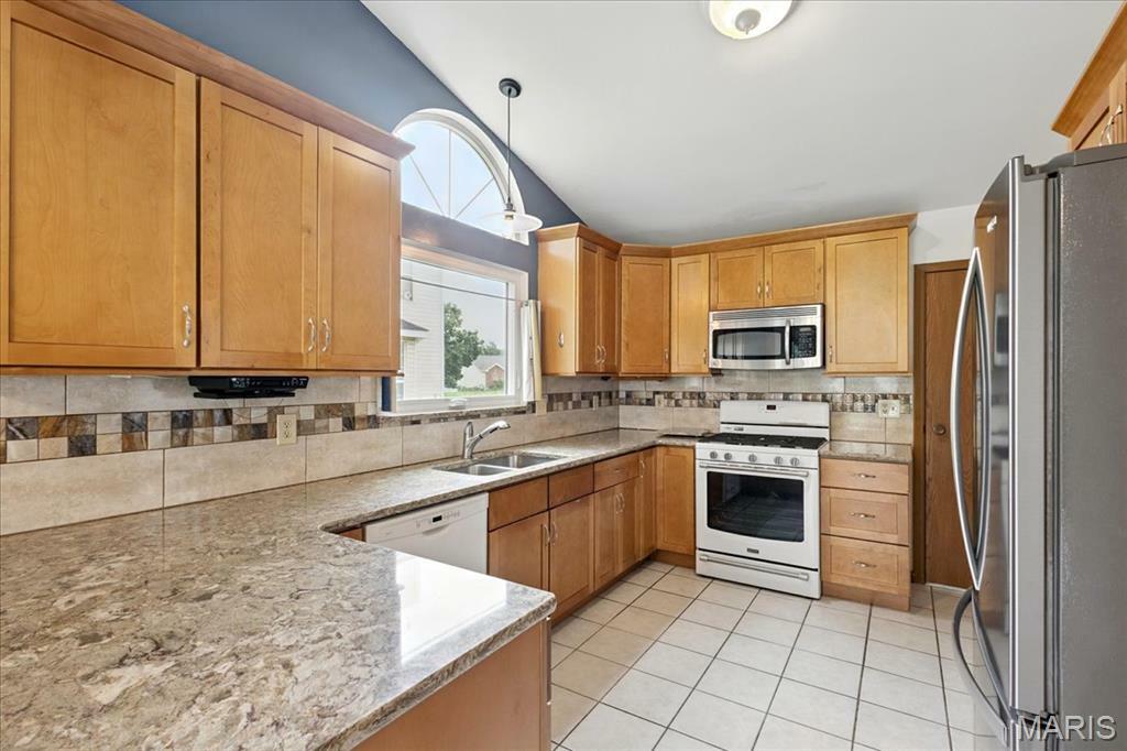 Property Photo:  12805 Polo Parc Drive  MO 63146 