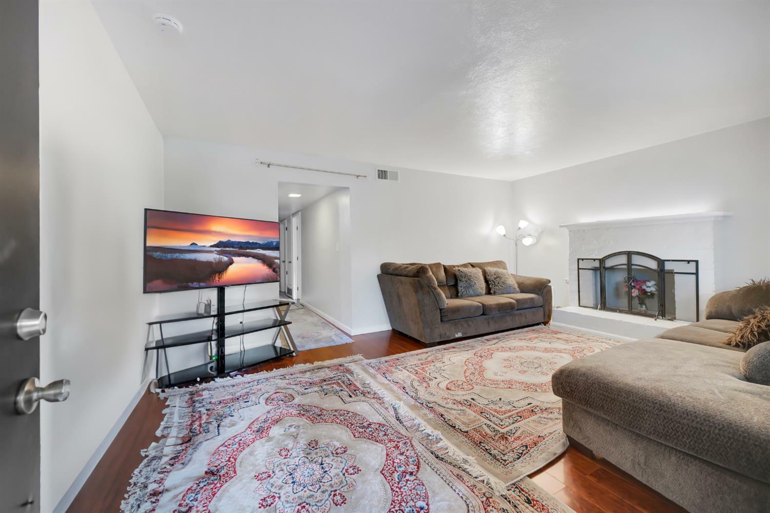 Property Photo:  1420 Topaz Way  CA 95864 