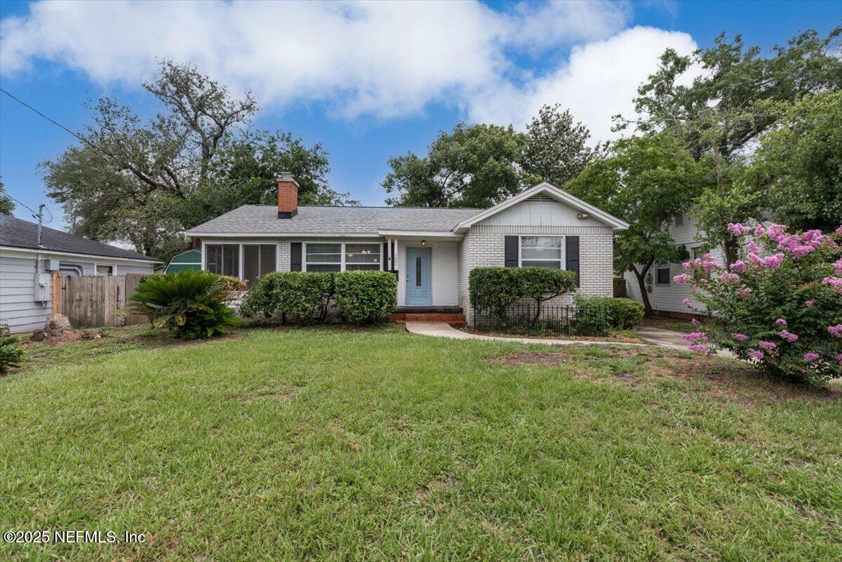 Property Photo: 1680 Pershing Road FL 32205