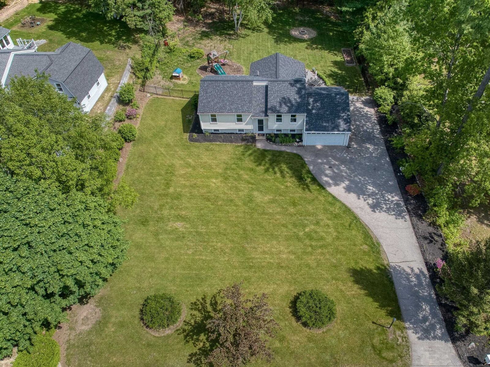 Property Photo:  62 Palomino Lane  NH 03110 
