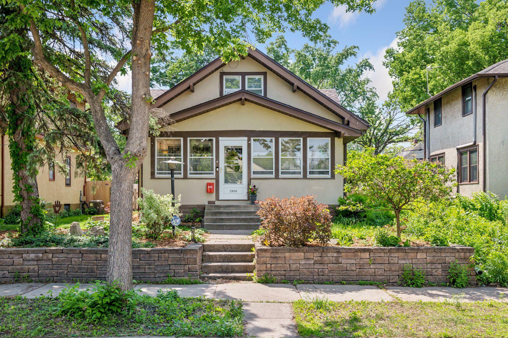 Property Photo:  2908 42nd Avenue S  MN 55406 