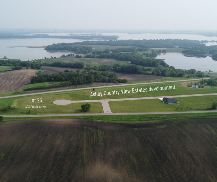 Property Photo:  403 Prairie Circle  MN 56309 