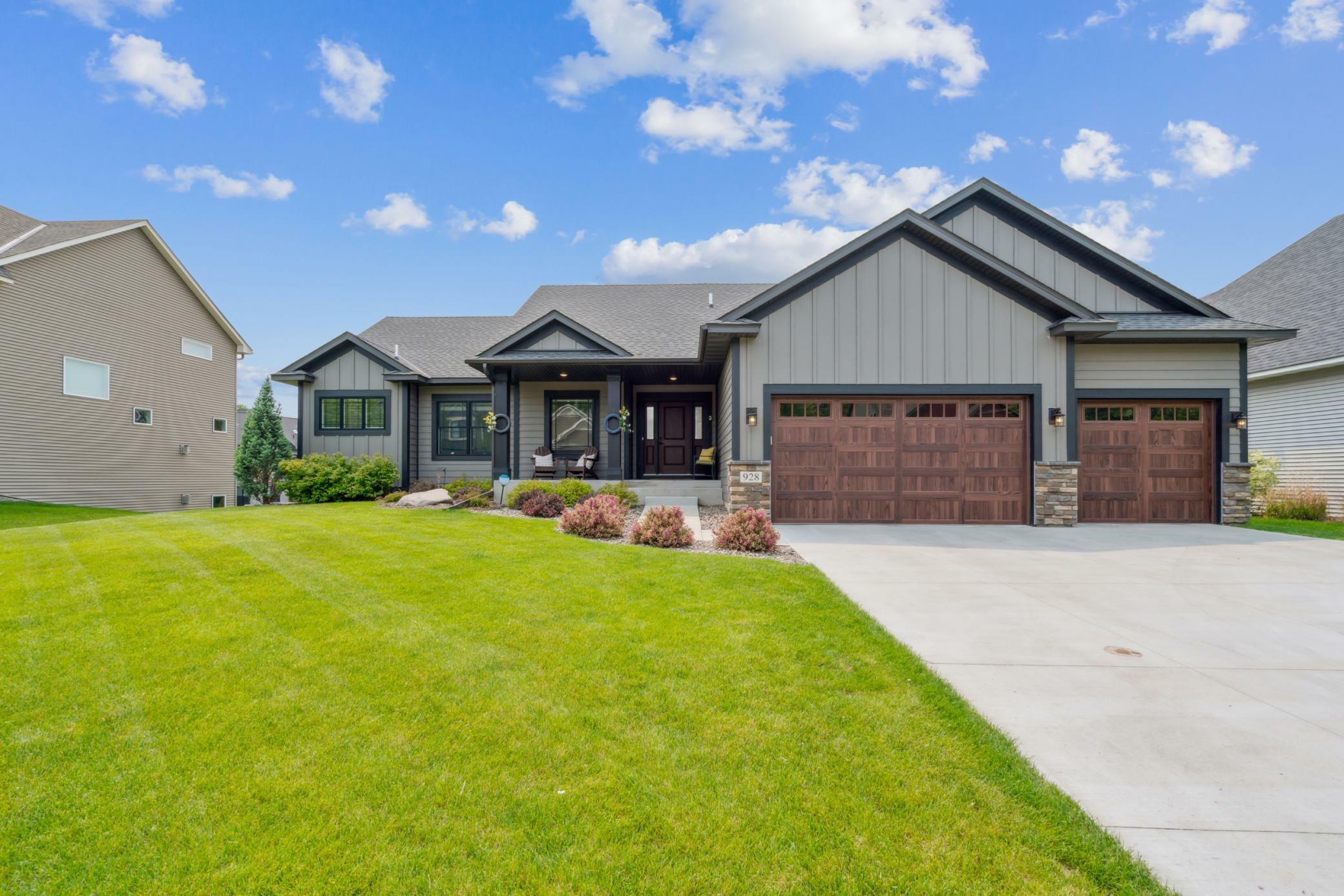 Property Photo: 928 Pheasant Run S MN 55014