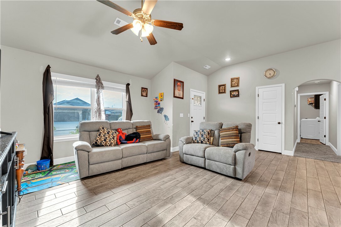 Property Photo: 200 Post Oak Avenue AR 72734