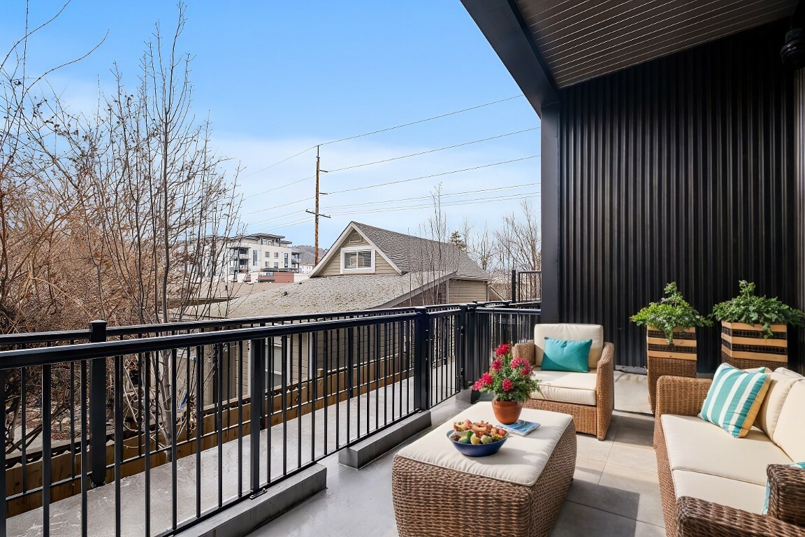 660 Cawston Avenue 107  Kelowna BC V1Y 9M1 photo