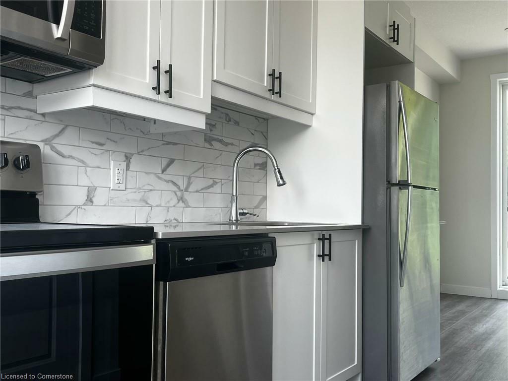 Property Photo: 650 Victoria Street S C ON N2H 5G1