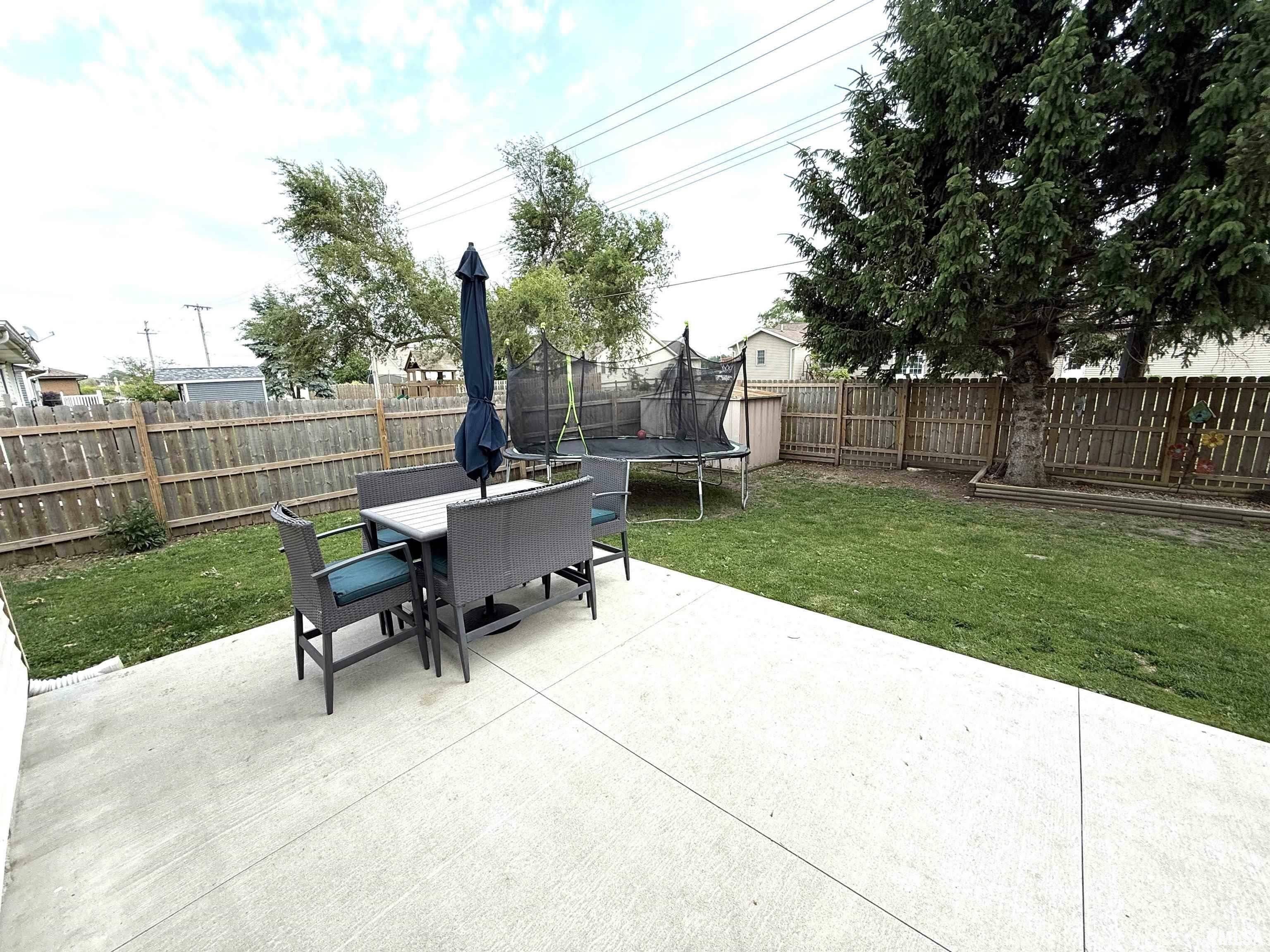 Property Photo: 316 Gettysburg Drive IL 61520