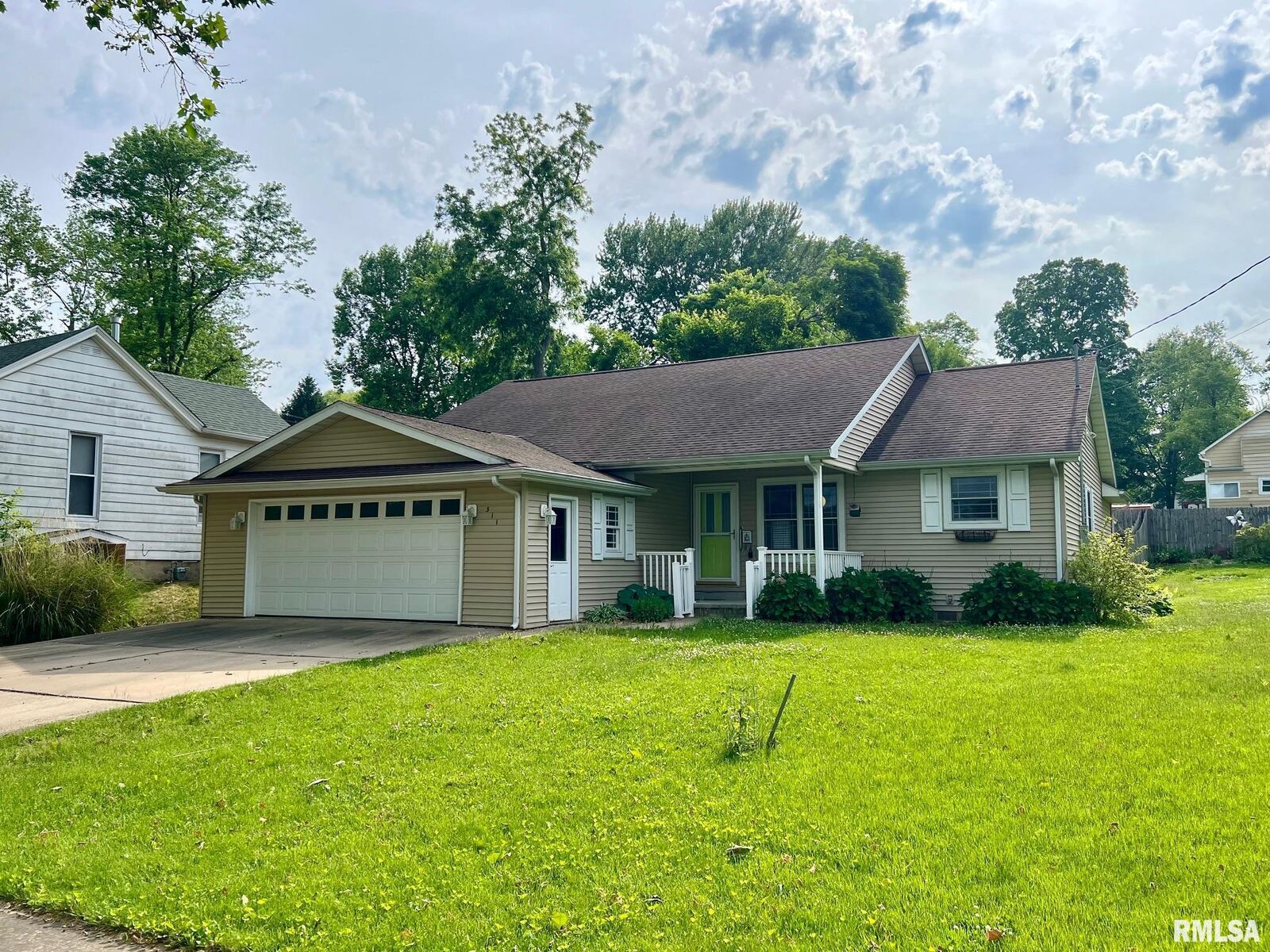 Property Photo:  311 S 12th Street  IL 62675 